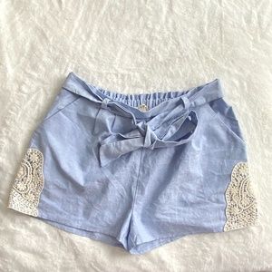 Francesca’s Boutique Shorts w/ Crochet in Large